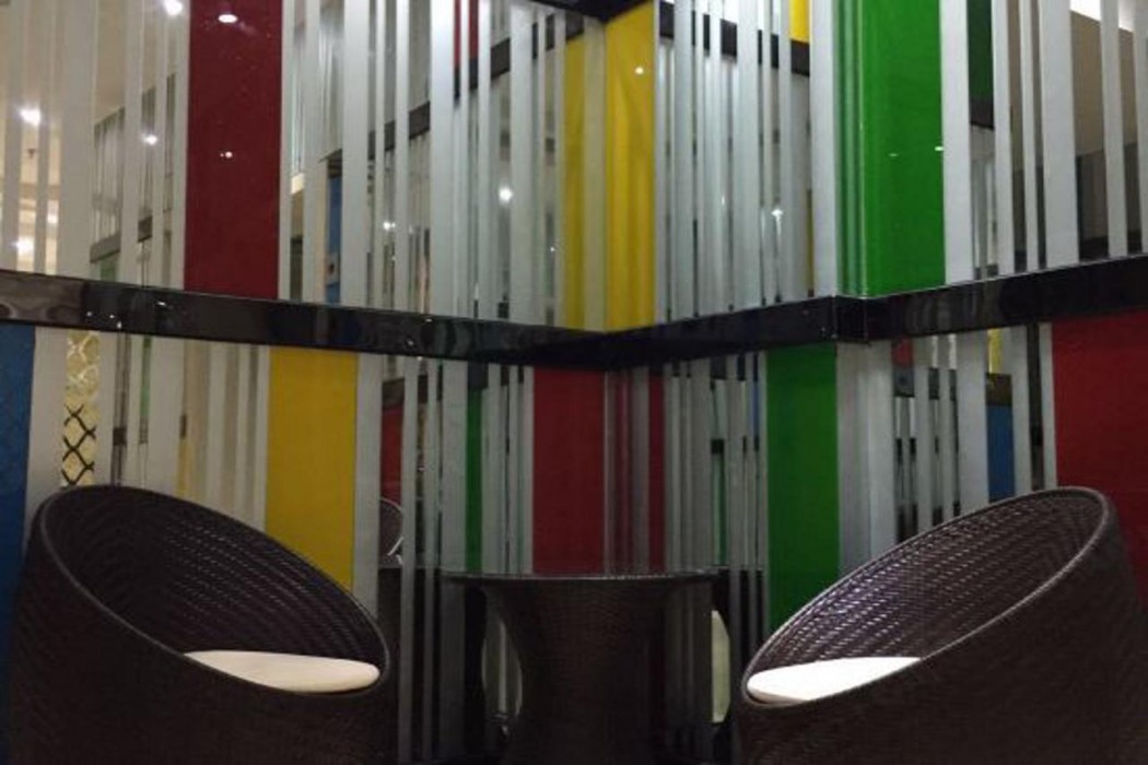 Aiyi Business Hotel 23/28