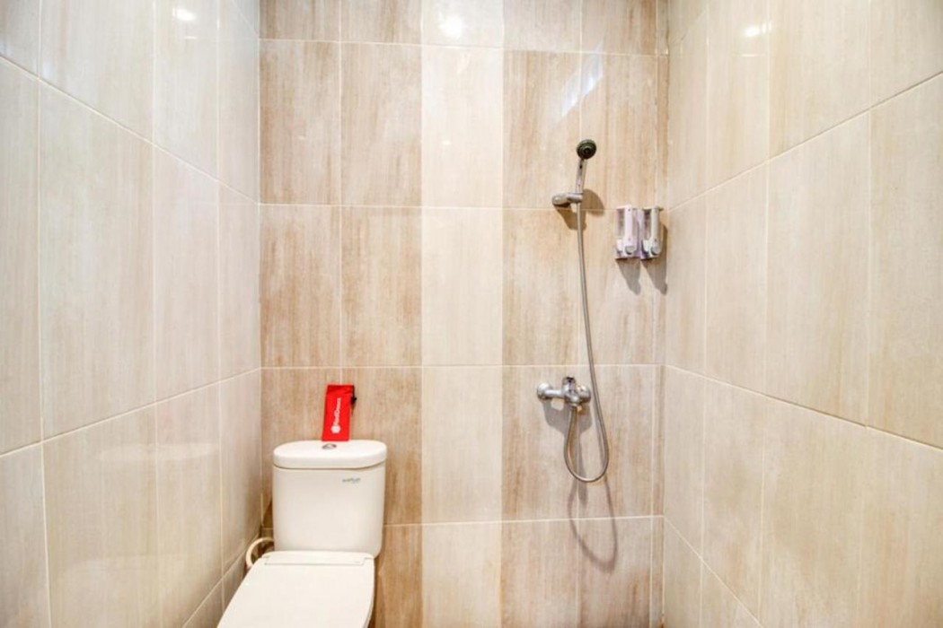 RedDoorz Plus near Lempuyangan Station 4 9/42