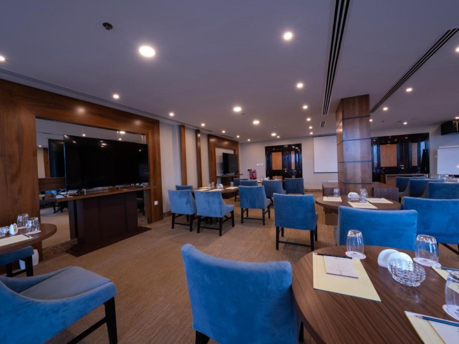 فندق بريرا الجبيل(Braiden Hotel & Resort) 9/17