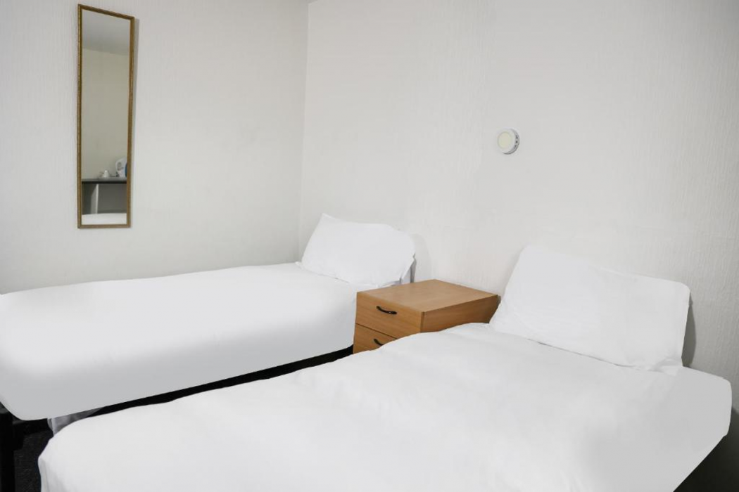 Hotel 346 13/49