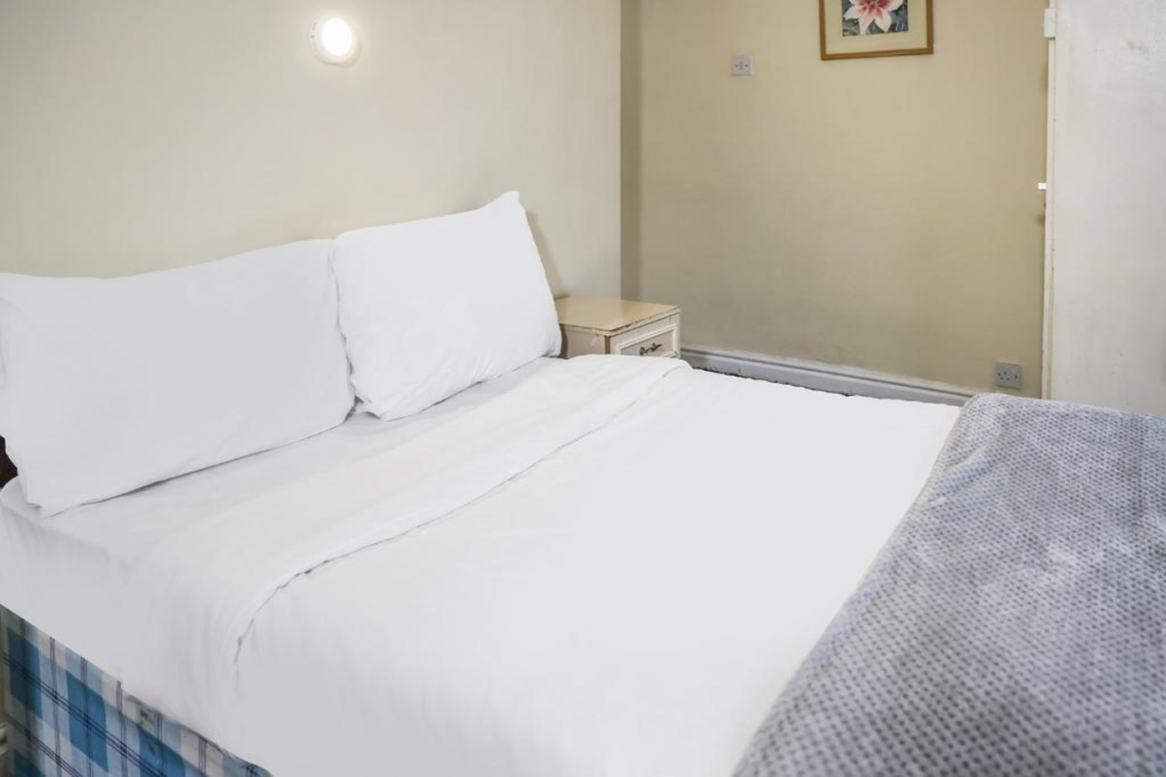 Hotel 346 10/49