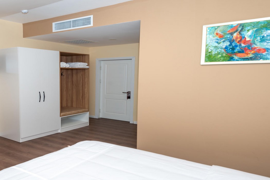 OLF Hotel 20/69