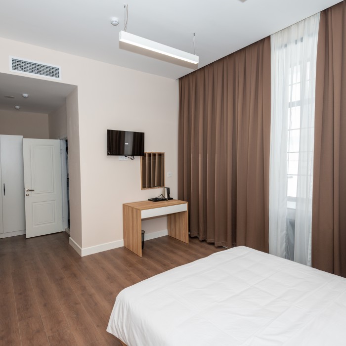 OLF Hotel 48/69