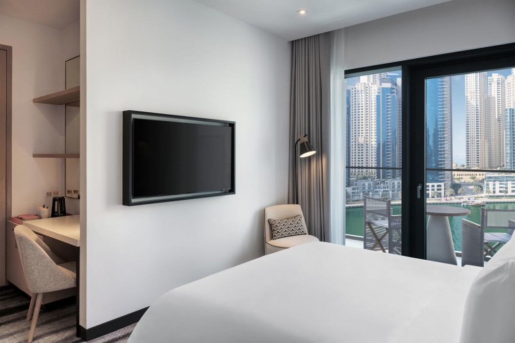 Vida Dubai Marina Yacht Club 17/68