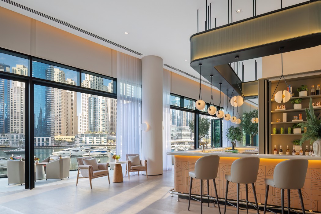 Vida Dubai Marina Yacht Club 42/68