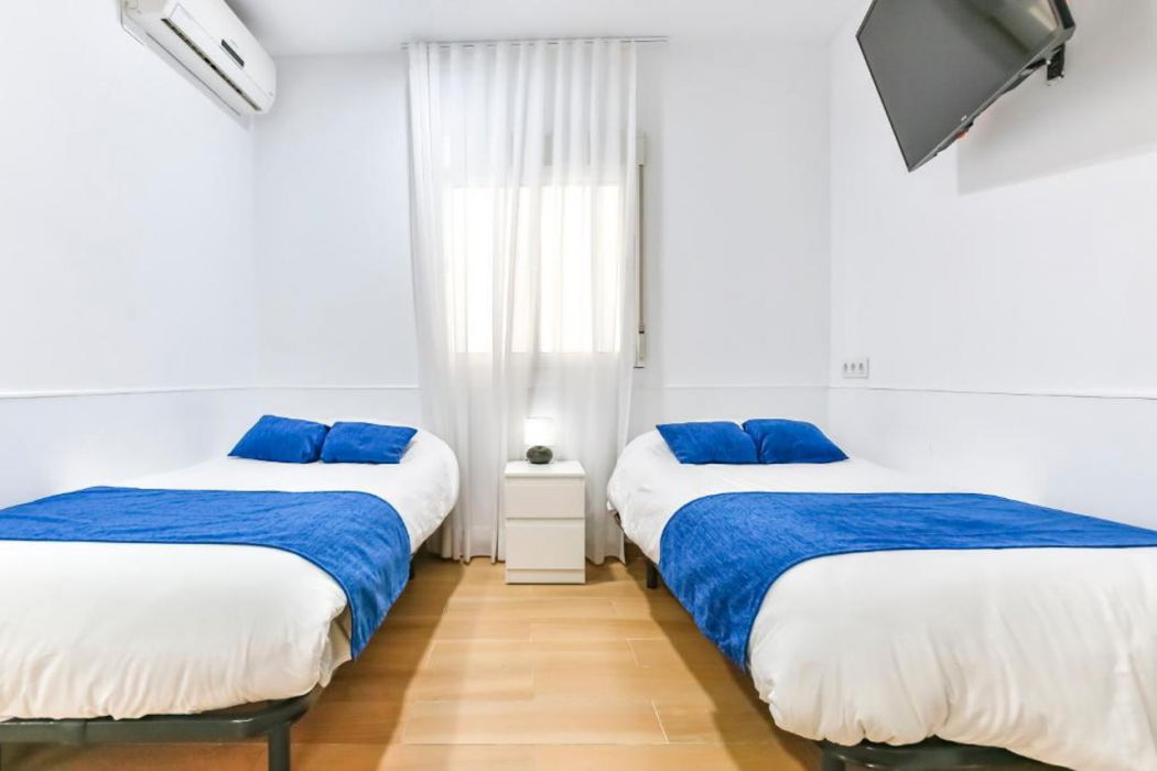 Laramond Barcelona Rooms 9/58