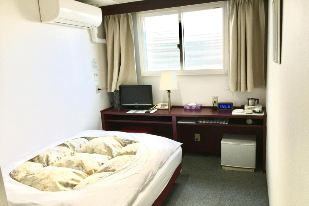 Green Hill Hotel Osaka 9/37
