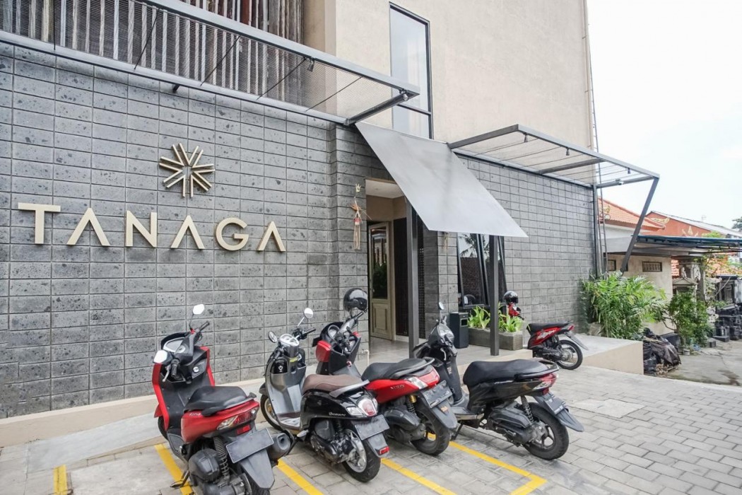 Tanaga CoLiving 1/64