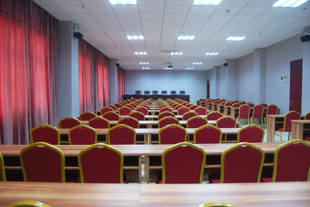Haotai Hotel (Ruian Jianye) 7/8