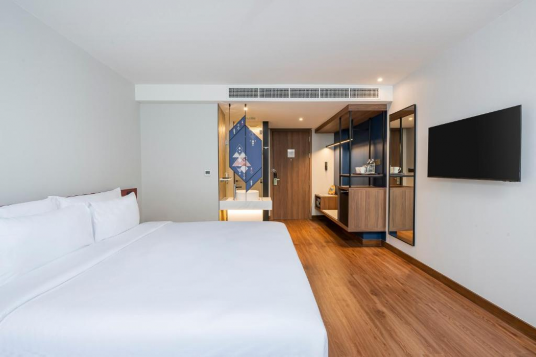 Centara Life Hotel Bangkok Phra Nakhon 10/67