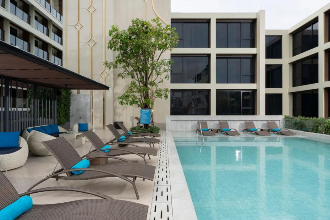 Centara Life Hotel Bangkok Phra Nakhon 34/67