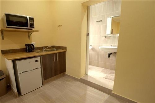 Edenvale Guest House 1/22