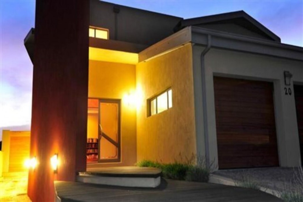 Marine 5 Boutique Hotel 1/12