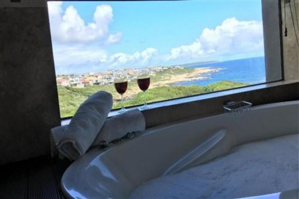 Marine 5 Boutique Hotel 8/12