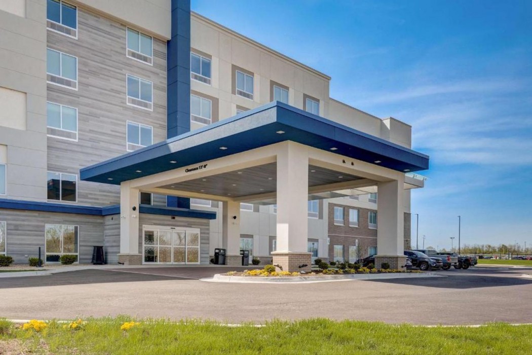 Hampton Inn and Suites Williamstown Ark Encounter 2/38
