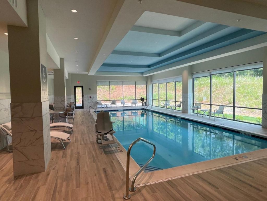 Embassy Suites by Hilton Alpharetta Halcyon 24/49
