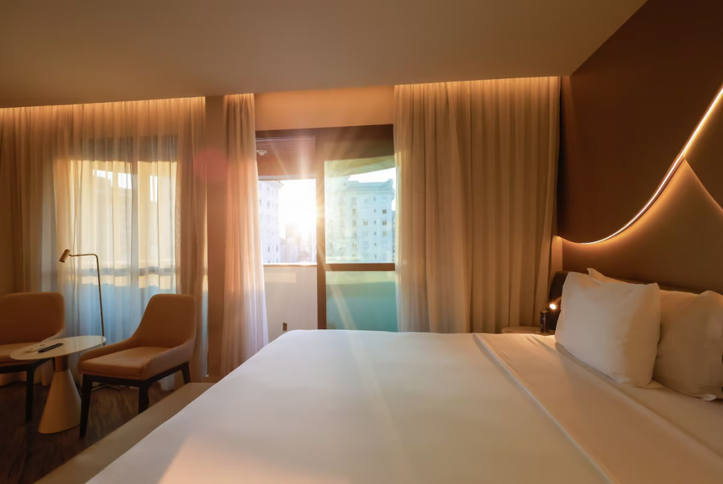 Radisson Hotel Oscar Freire 9/24
