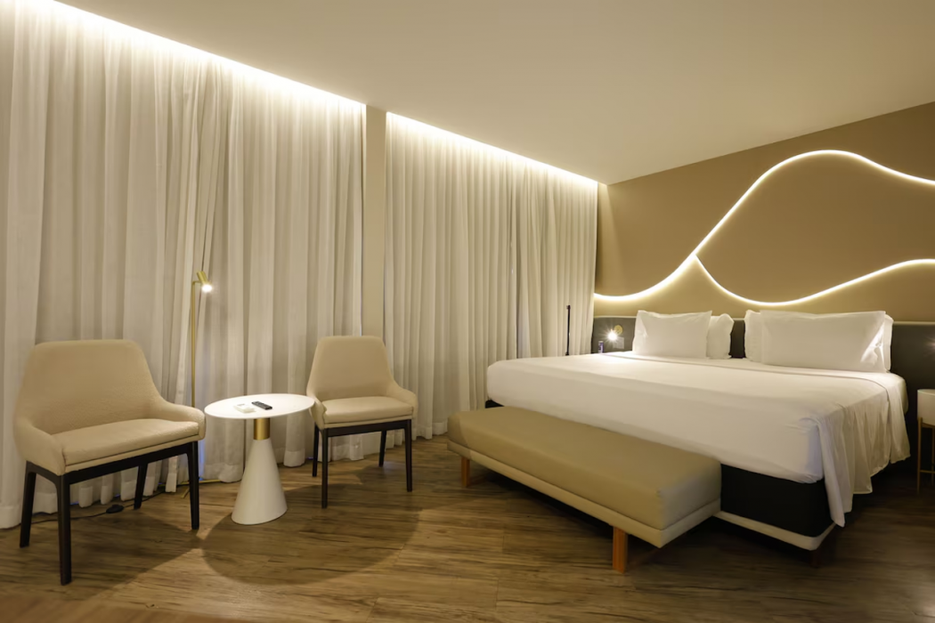 Radisson Hotel Oscar Freire 8/24