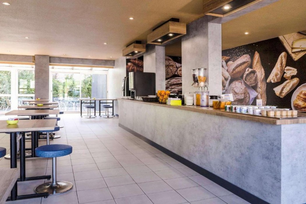 ibis budget Arles Sud Fourchon 28/43