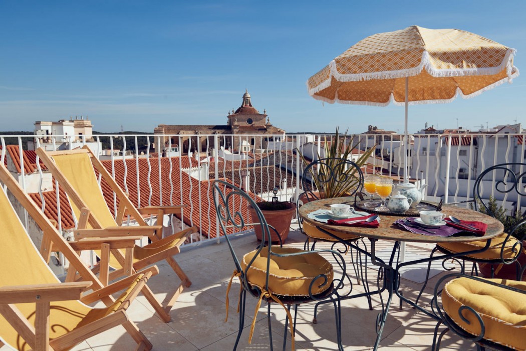 Cristine Bedfor Mahon Boutique Hotel 29/60