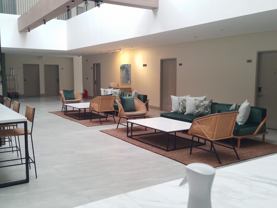 Lobby at Primeway Suites Cebu, CEBU