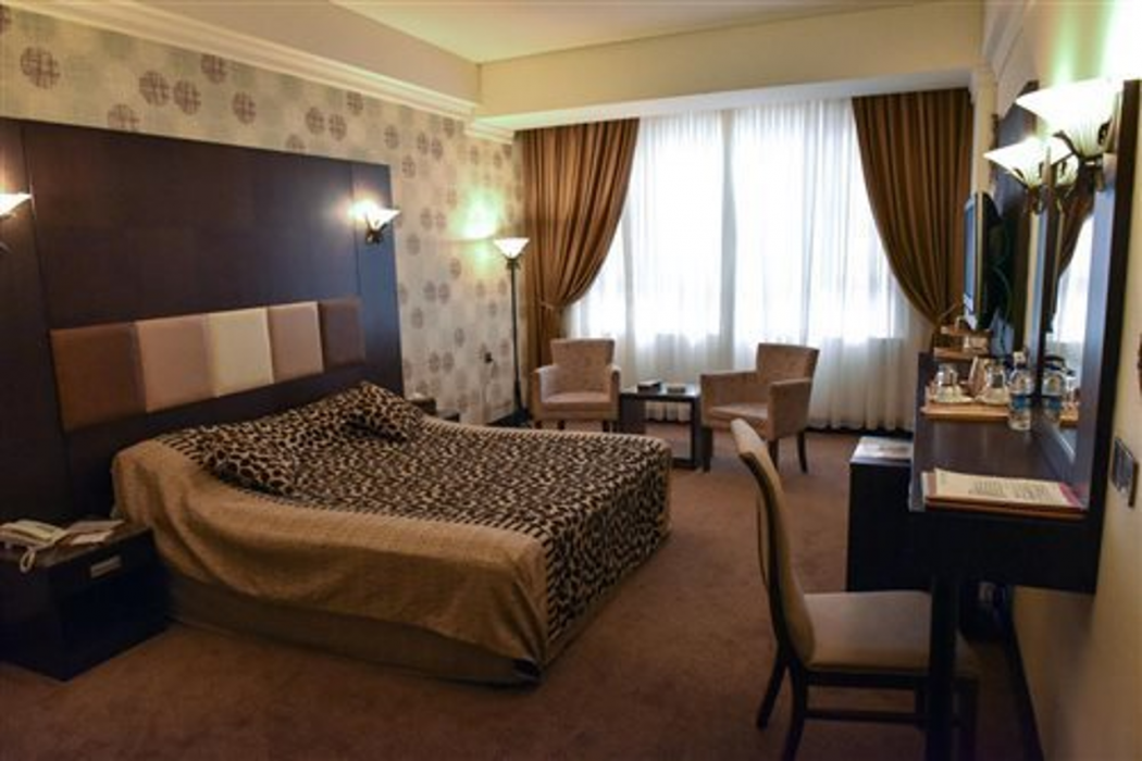 Room at Dilshad Palace, Duhok