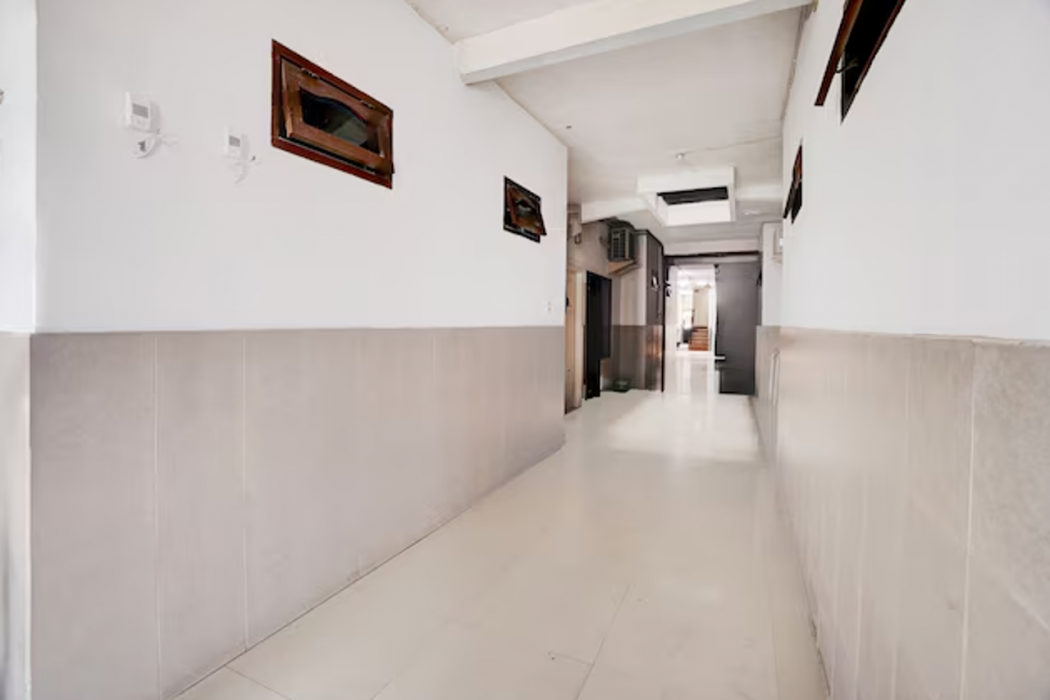 Hotel O Siwalankerto Near City Of Tomorrow Mall Formerly Padang Pasir C-12 Residence 8/28