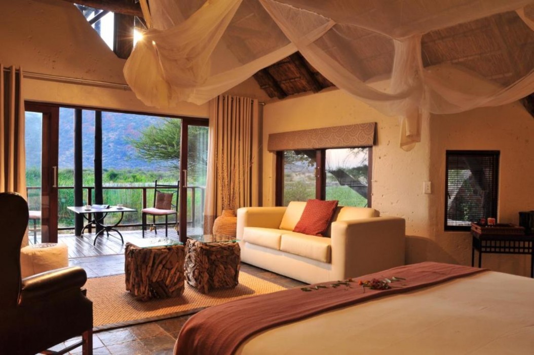Tau Game Lodge 7/56