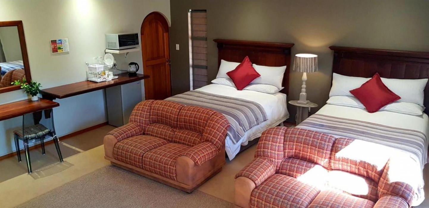 Home Away Guest House 10/34
