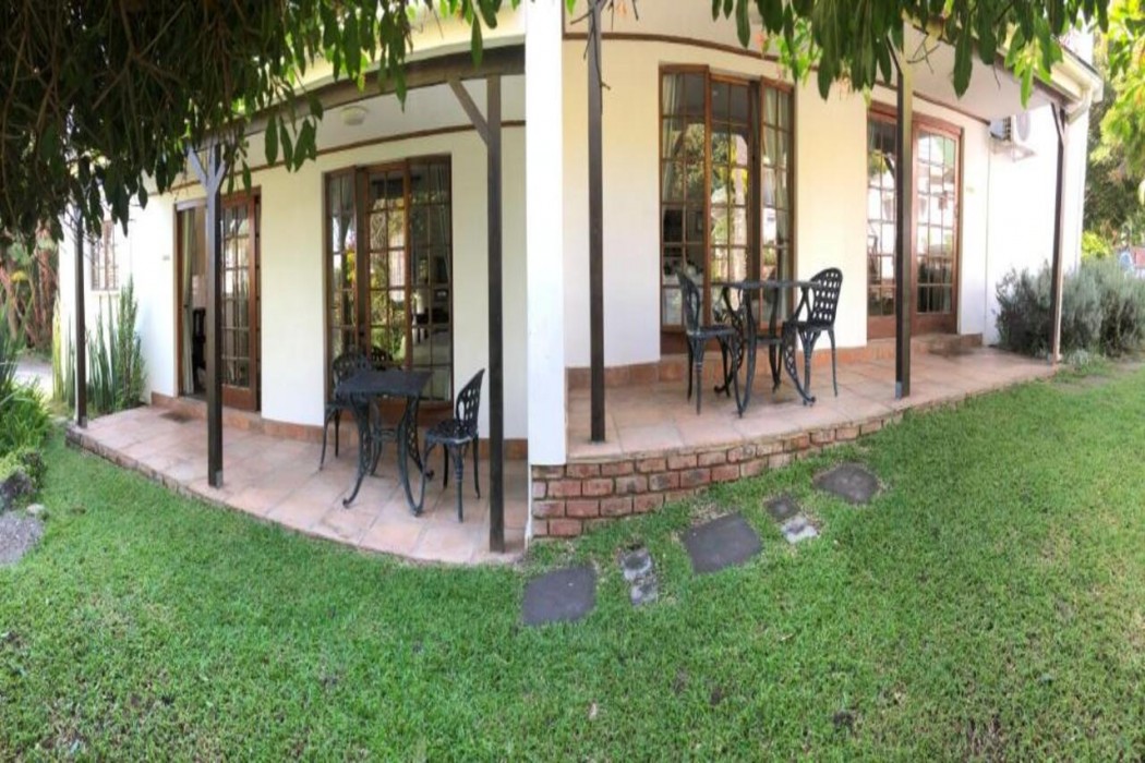 Bunkers Inn 2/8