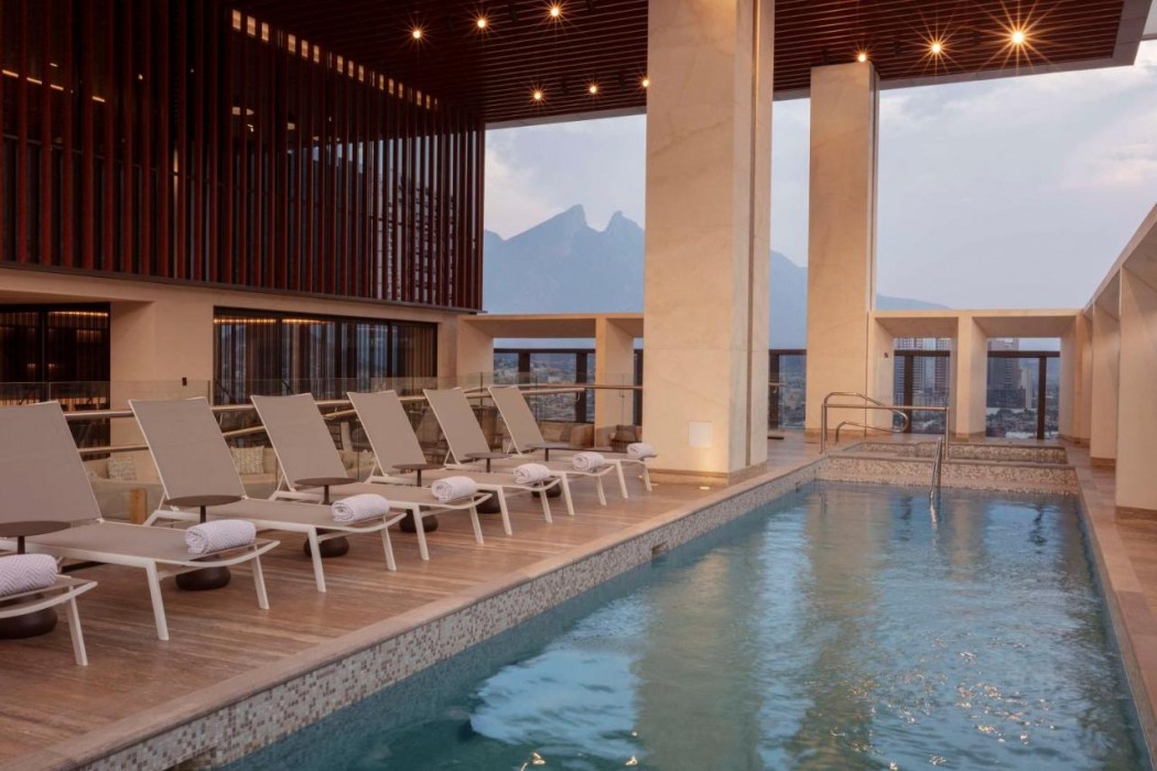 Hilton Monterrey 30/69