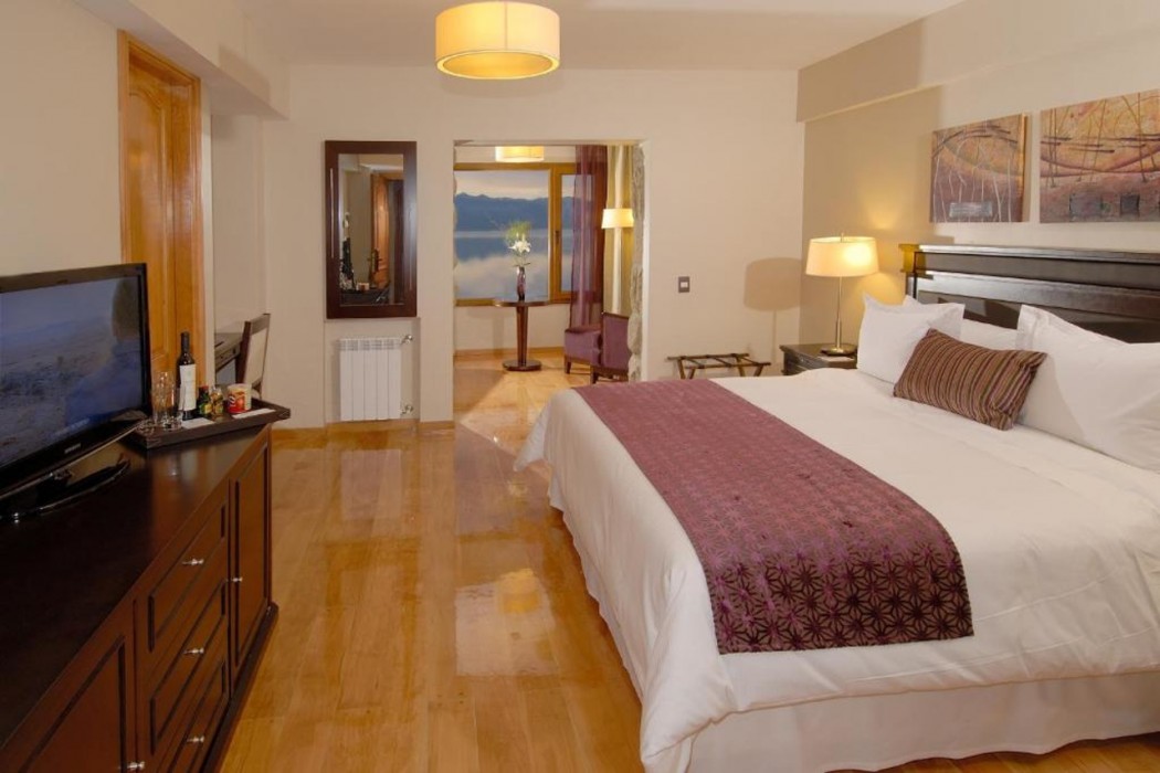 Alma del Lago Suites & Spa 6/12
