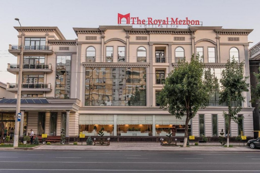The Royal Mezbon 3/70