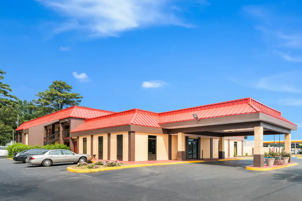 Econo Lodge Columbus near Airport 1/13