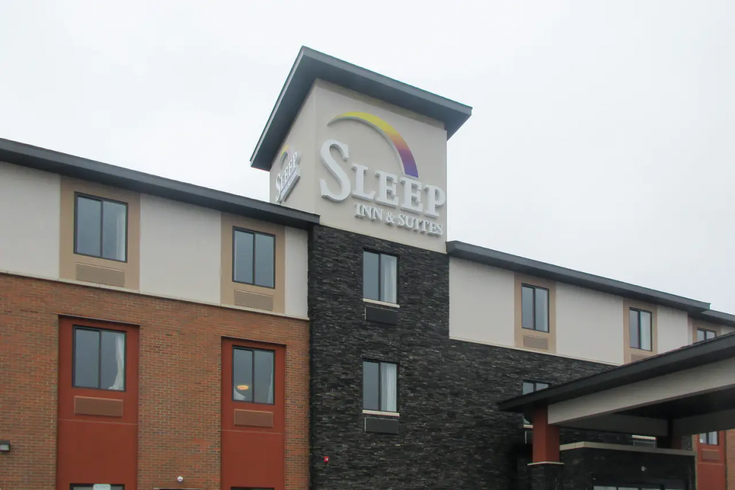 Sleep Inn & Suites Oregon - Madison 1/15