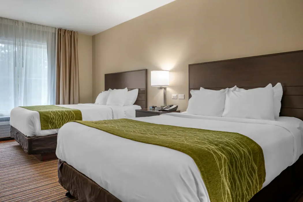Comfort Inn Connellsville Riverview 8/23
