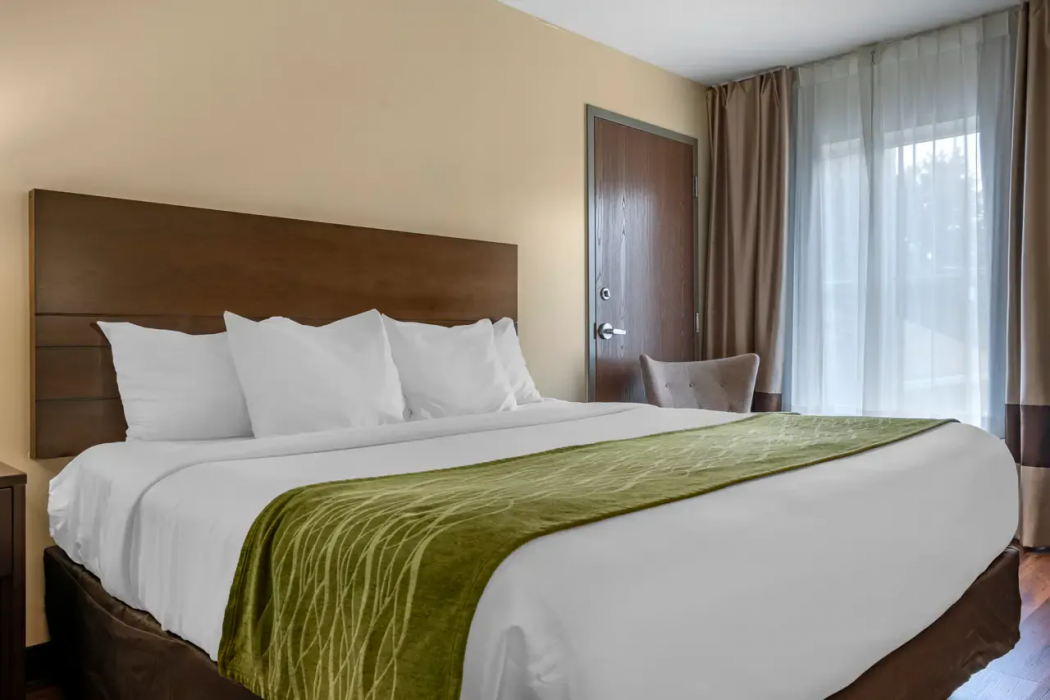 Comfort Inn Connellsville Riverview 9/23