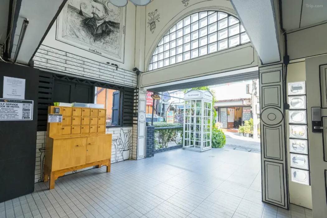 RoomQuest Chiang Mai Tha Phae 28/36
