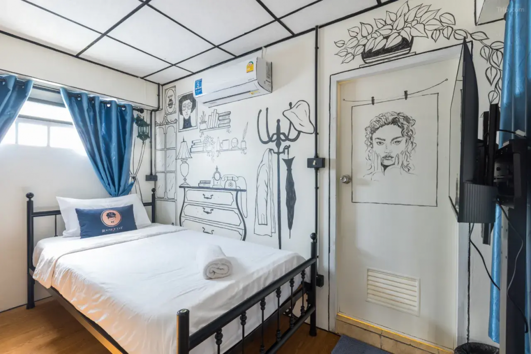 RoomQuest Chiang Mai Tha Phae 10/36