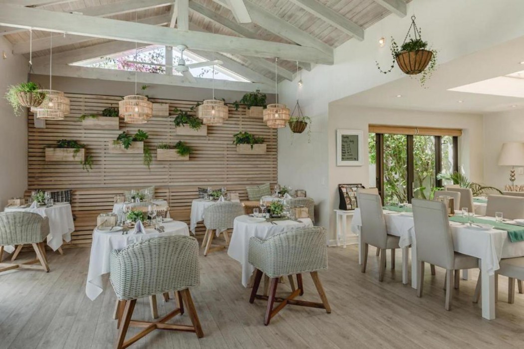 Cottage Pie Villa by Robberg 18/29