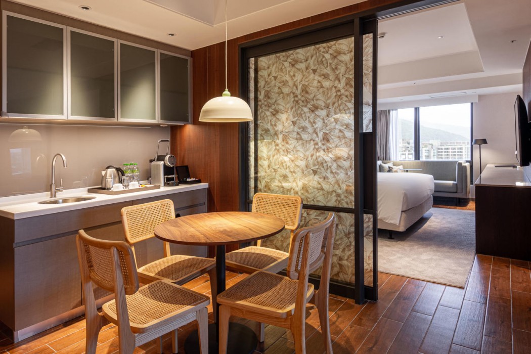 Kilin Hotel JiaoXi 37/95