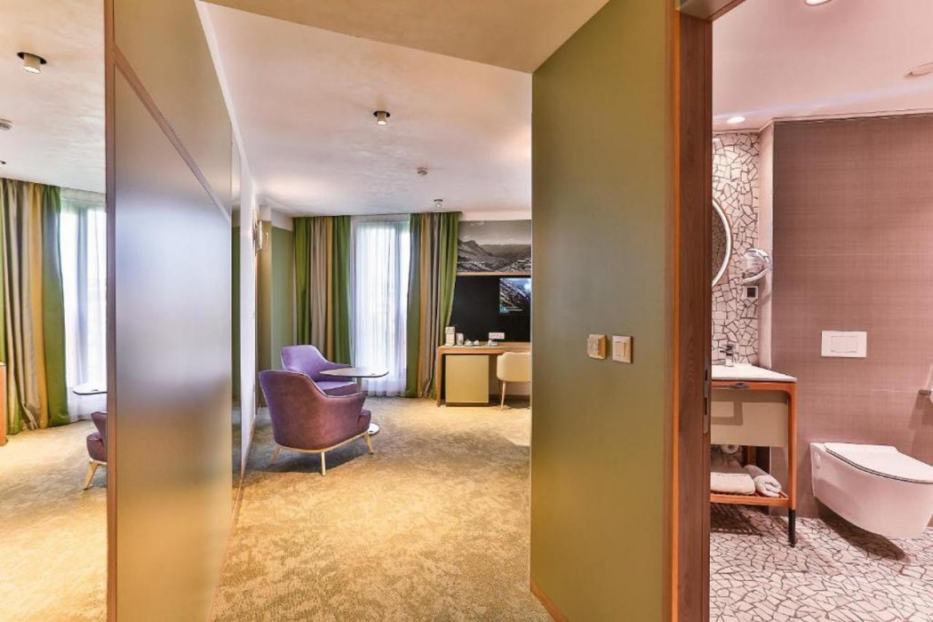 Carine Hotel Centar 18/50