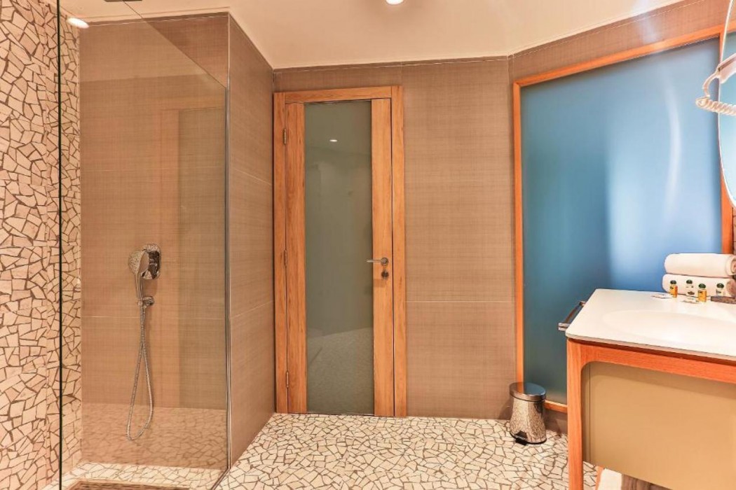 Carine Hotel Centar 19/50