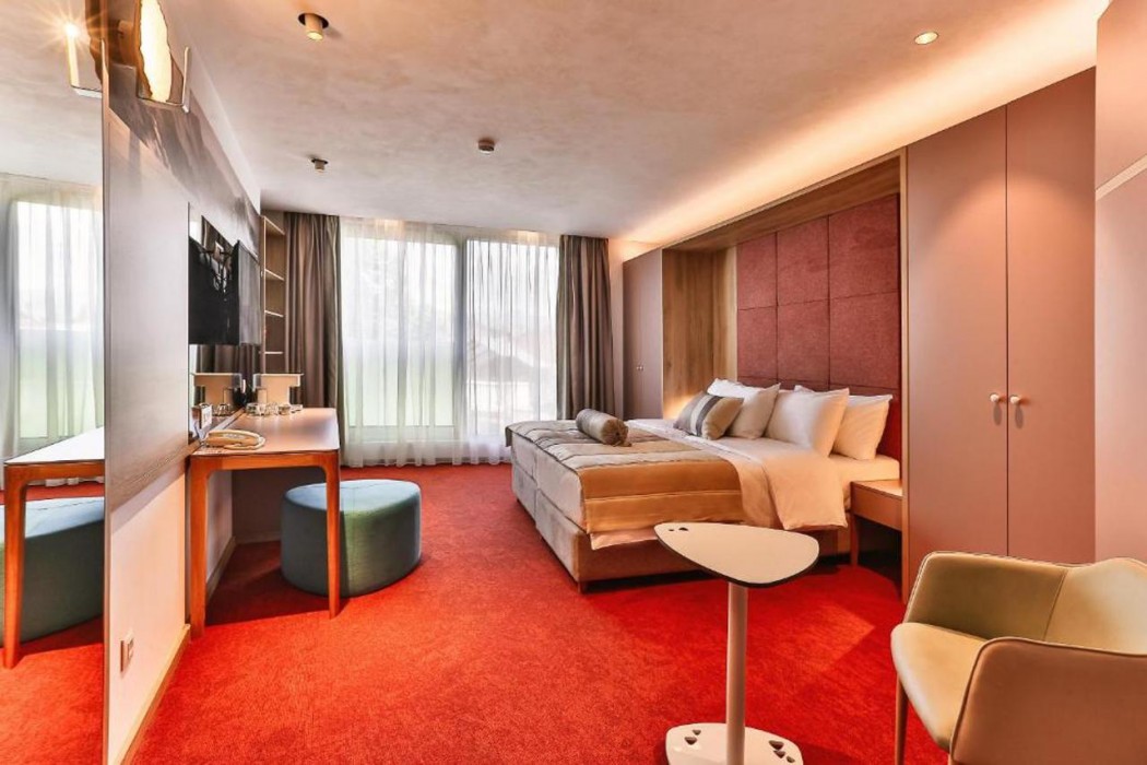 Carine Hotel Centar 15/50