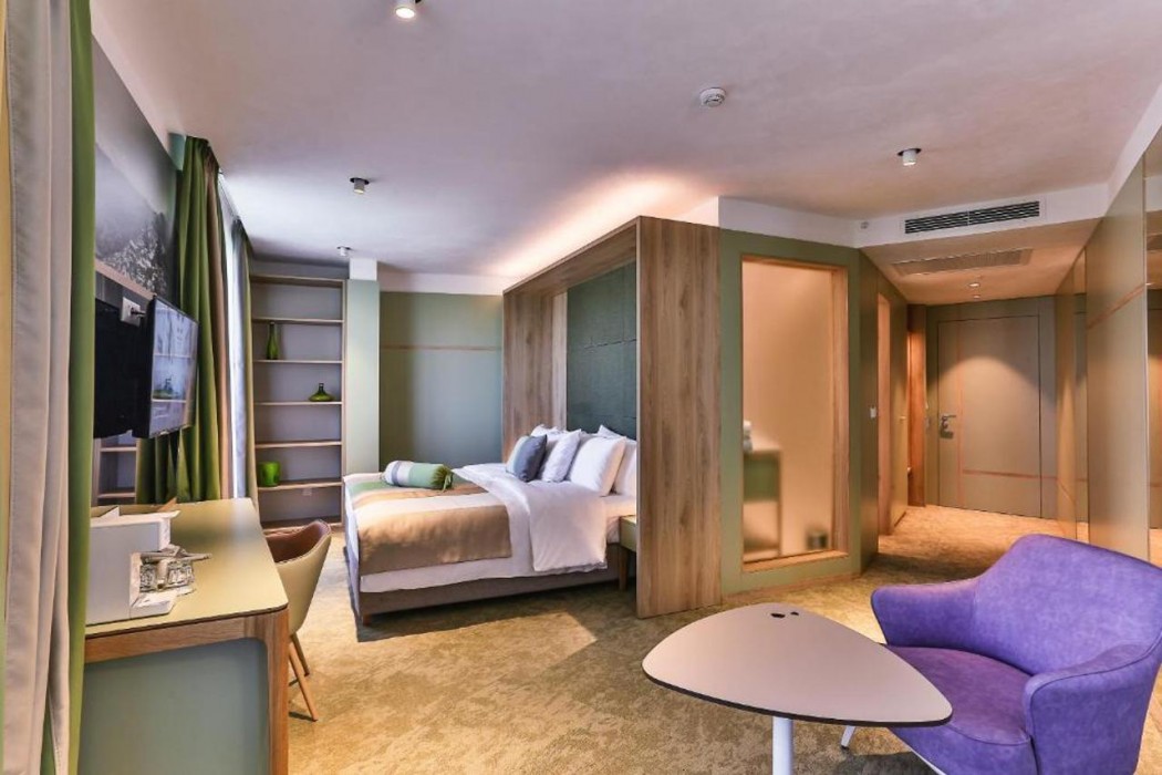 Carine Hotel Centar 13/50