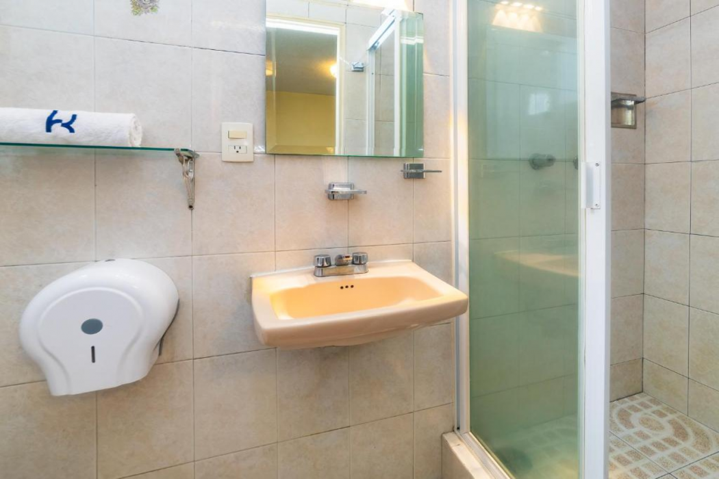 Capital O Hotel Suites Marne, Mexico City 15/36