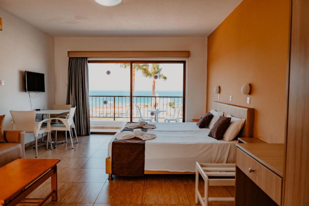 Penelope Beach Hotel 18/77
