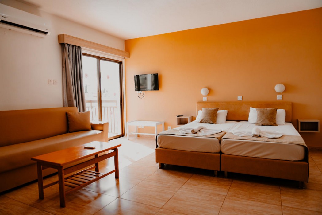 Penelope Beach Hotel 13/77