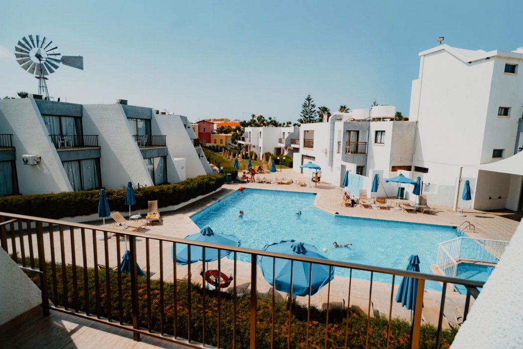 Penelope Beach Hotel 58/77