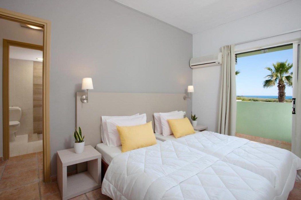 Cavo Suites - Adults Only 12/33